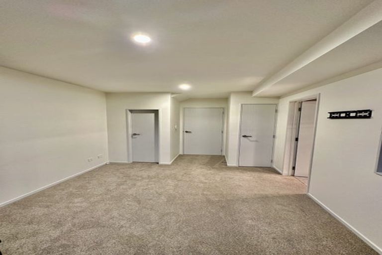 Photo of property in 2b Kororo Street, Northcote, Auckland, 0627