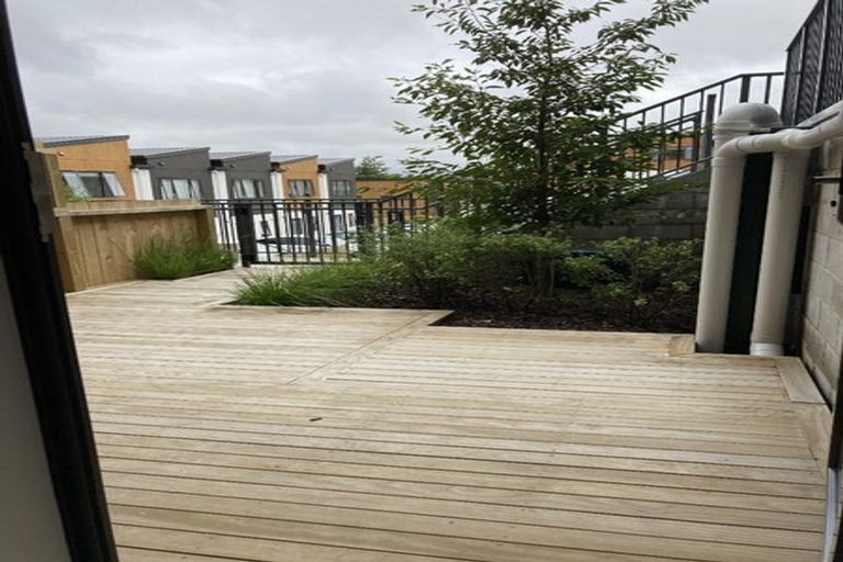 Photo of property in Rf202b, 13/18 Hewlett Road, Massey, Auckland, 0614