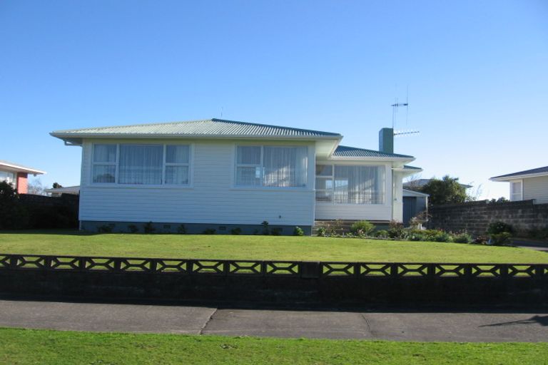 Photo of property in 45 Holdsworth Avenue, Milson, Palmerston North, 4414