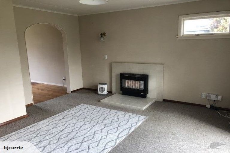 Photo of property in 30 Nottingham Avenue, Awapuni, Palmerston North, 4412