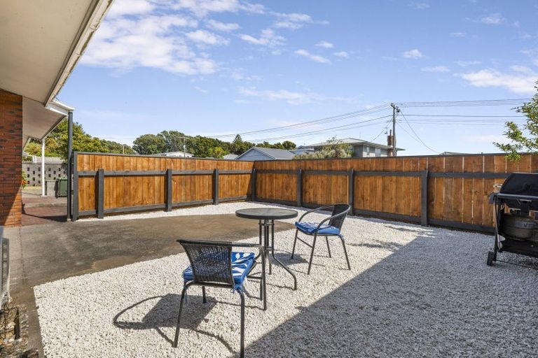 Photo of property in 9 Barrett Street, Westown, New Plymouth, 4310