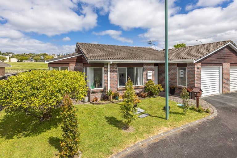 Photo of property in 59 The Grove, Red Beach, 0932