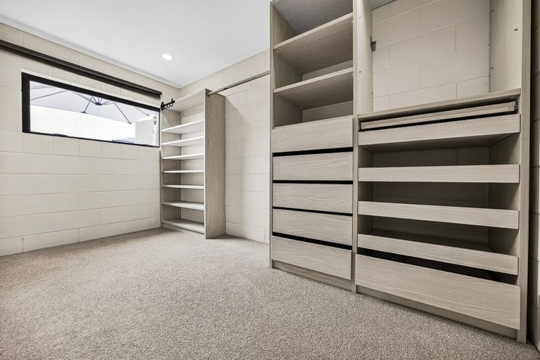 Photo of property in 24 Whitby Crescent, Mairangi Bay, Auckland, 0630