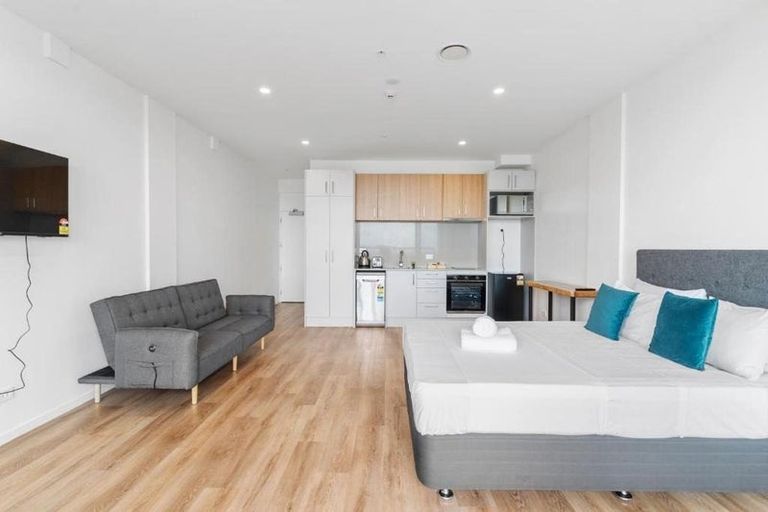 Photo of property in Twin Towers, 811/17 Putney Way, Manukau, Auckland, 2104