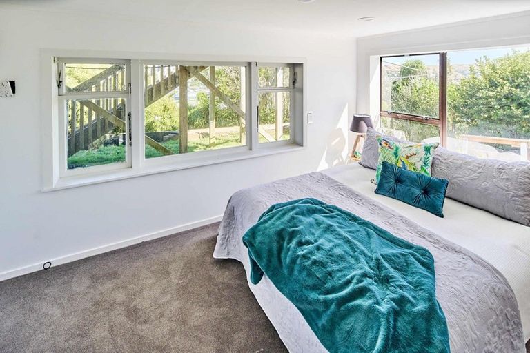 Photo of property in 28 Chesterton Street, Johnsonville, Wellington, 6037