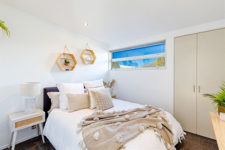 Photo of property in 11 Linkwater Way, Parklands, Christchurch, 8083