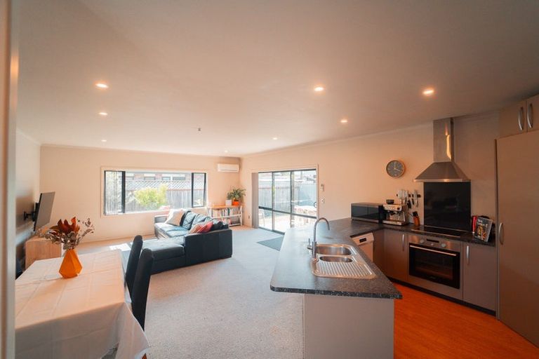 Photo of property in 5a Cornwall Road, Taradale, Napier, 4112