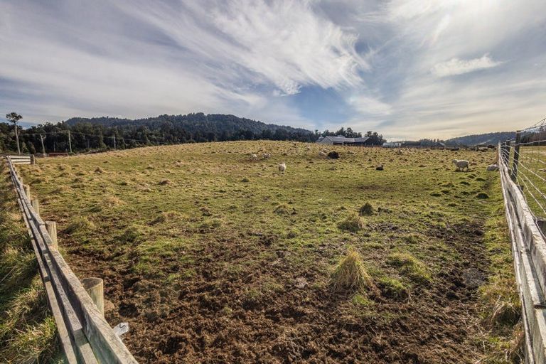 Photo of property in 1 Taylors Road, Ohakune, 4691