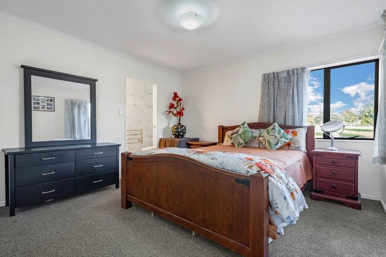 Photo of property in 4 Farmdale Court, Flat Bush, Auckland, 2019