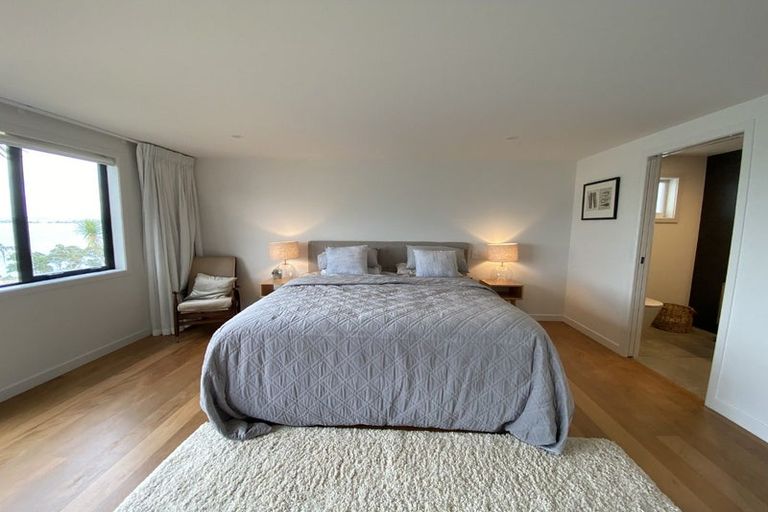 Photo of property in 11 Hinemoa Street, Birkenhead, Auckland, 0626