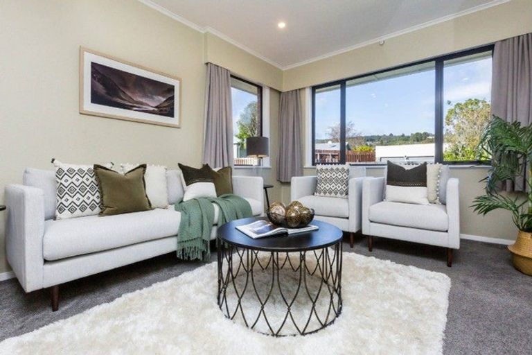 Photo of property in 63 Kashmir Avenue, Clouston Park, Upper Hutt, 5018