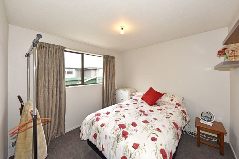 Photo of property in 2/22 Aldwins Road, Phillipstown, Christchurch, 8062