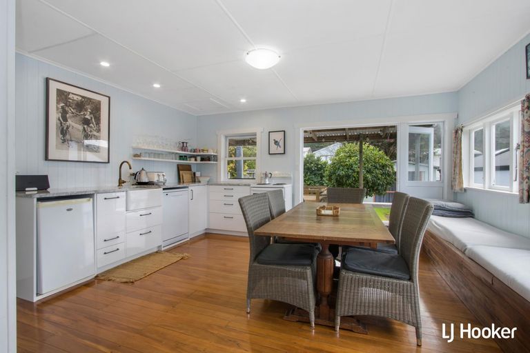 Photo of property in 6 Pacific Road, Waihi Beach, 3611