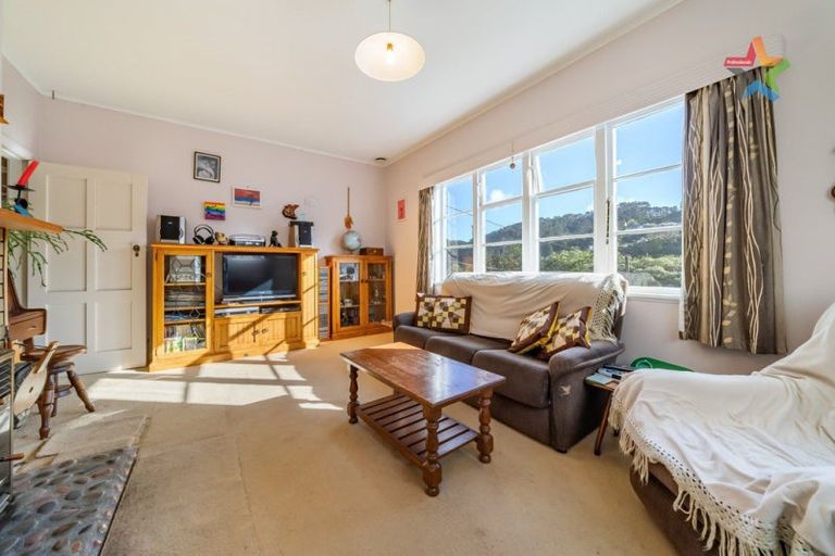 Photo of property in 99 Sunshine Avenue, Karori, Wellington, 6012