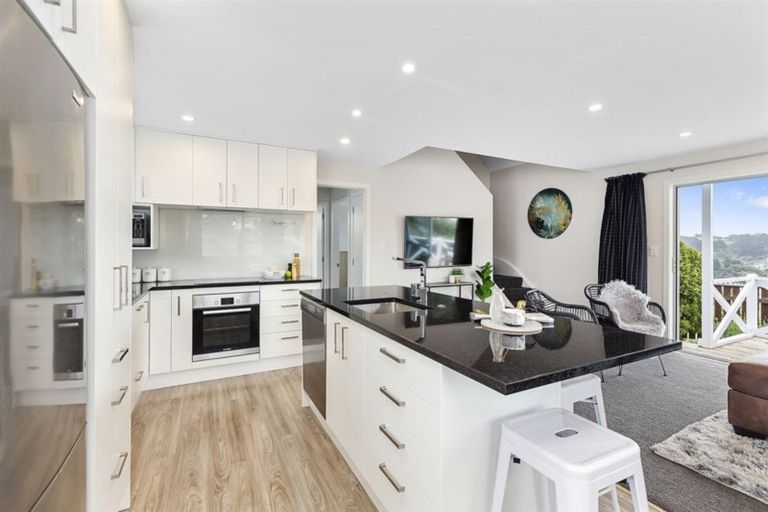 Photo of property in 88 Mercury Way, Whitby, Porirua, 5024