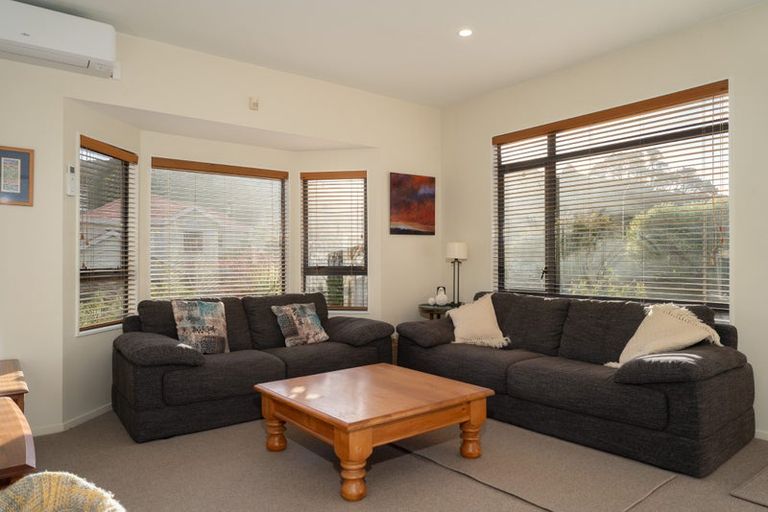 Photo of property in 7 Myers Grove, Churton Park, Wellington, 6037