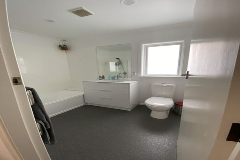 Photo of property in 75 Clifford Road, Johnsonville, Wellington, 6037