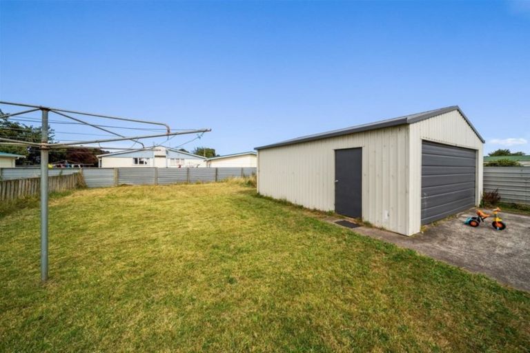 Photo of property in 14 Mclean Street, Hawera, 4610