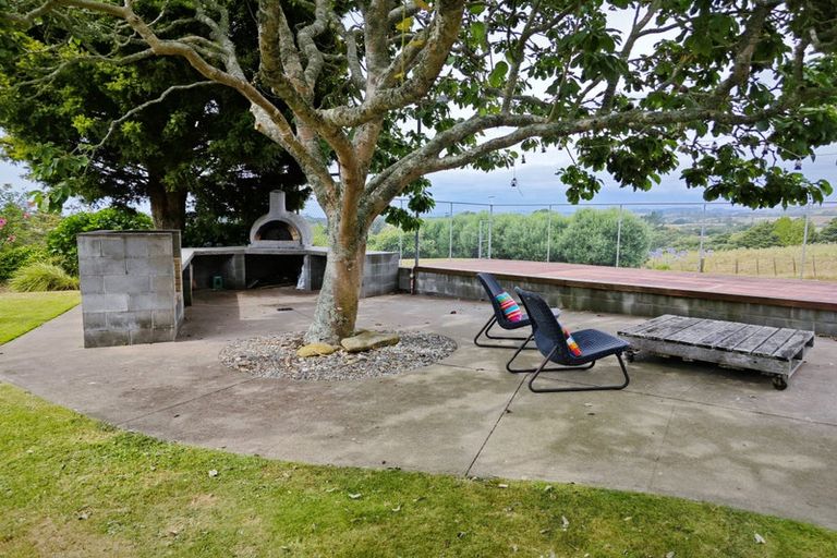 Photo of property in 223 Mataro Road, Onaero, Urenui, 4375
