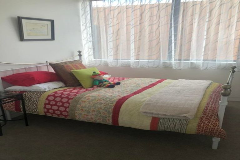 Photo of property in 2c The Terrace, Takapuna, Auckland, 0622