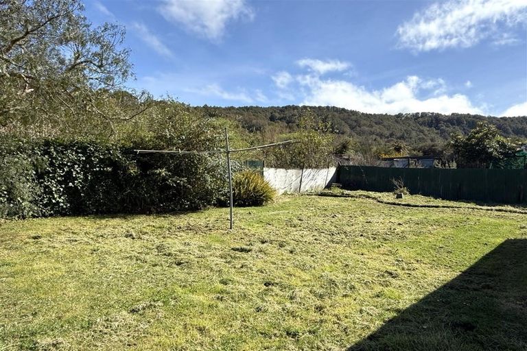Photo of property in 48 Oxford Street, Taylorville, Greymouth, 7805