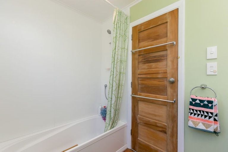 Photo of property in 12 Bannister Avenue, Johnsonville, Wellington, 6037