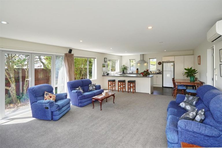 Photo of property in 8a Roscoe Street, Saint Martins, Christchurch, 8022