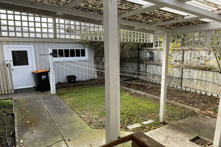 Photo of property in 52-52c Keith Street, Roslyn, Palmerston North, 4414