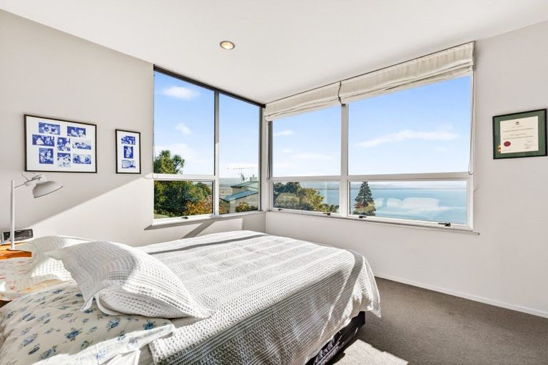 Photo of property in 2/23 Seapoint Road, Bluff Hill, Napier, 4110