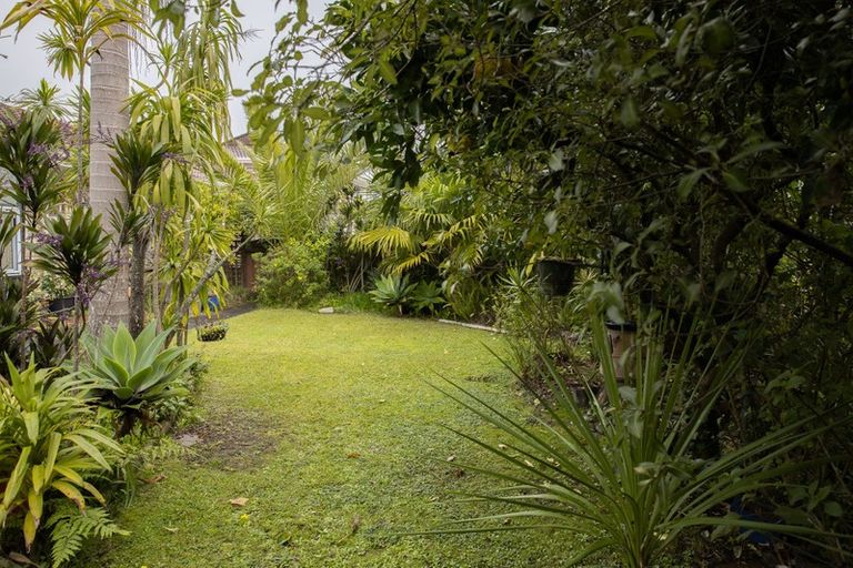Photo of property in 23a/3 Eversleigh Road, Belmont, Auckland, 0622