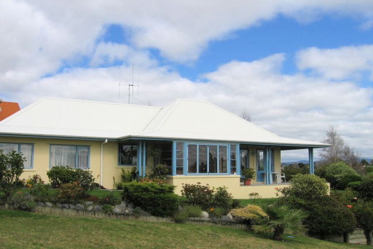 Photo of property in 2 Chestnut Way, Bellevue, Tauranga, 3110