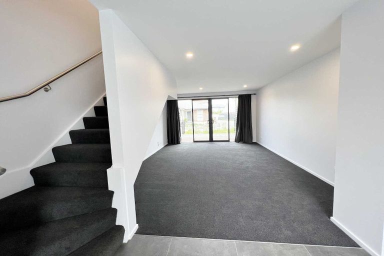 Photo of property in 2/111 Edgeware Road, St Albans, Christchurch, 8014