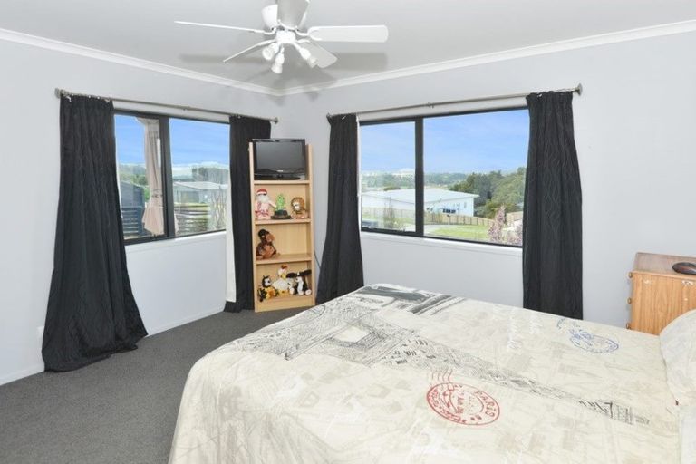 Photo of property in 41 Pebble Beach Boulevard, Te Kamo, Whangarei, 0112