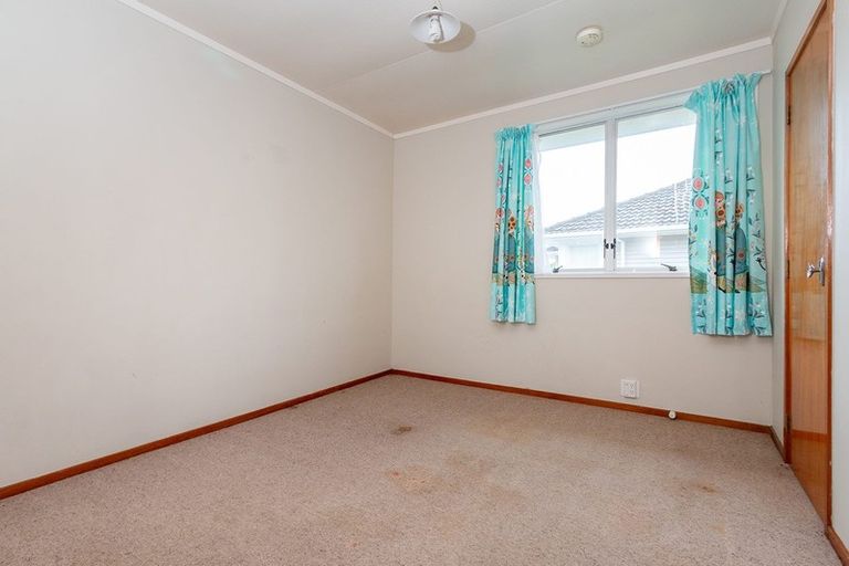 Photo of property in 55 Harrington Road, Henderson, Auckland, 0610