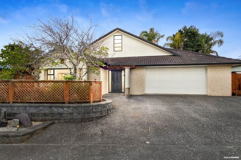 Photo of property in 63 Mt Lebanon Crescent, The Gardens, Auckland, 2105