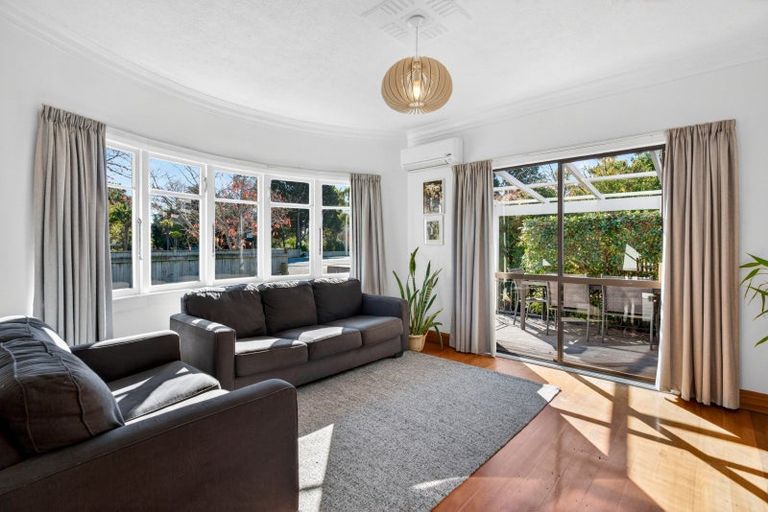 Photo of property in 131 Main Rd Clive, Clive, 4102