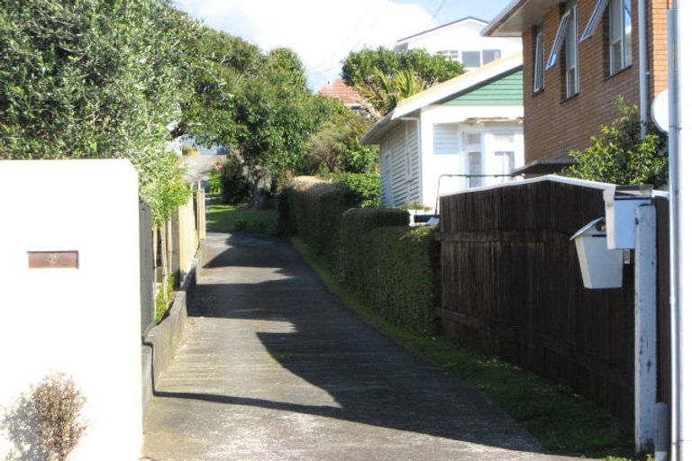 Photo of property in 9a Glen Almond Street, New Plymouth, 4310