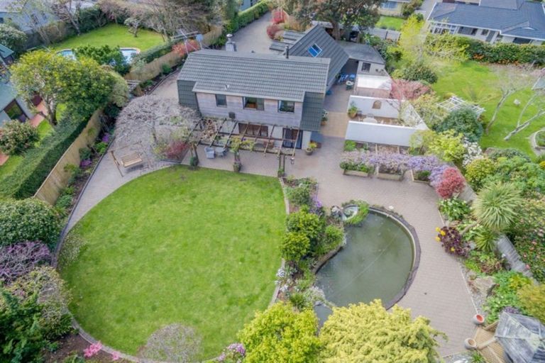 Photo of property in 4a Rewarewa Crescent, Waikanae, 5036