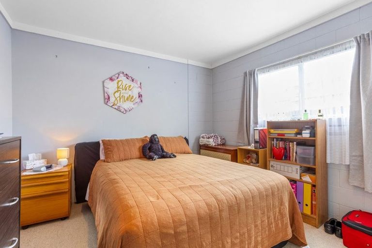 Photo of property in 15a Sarona Avenue, Glen Eden, Auckland, 0602