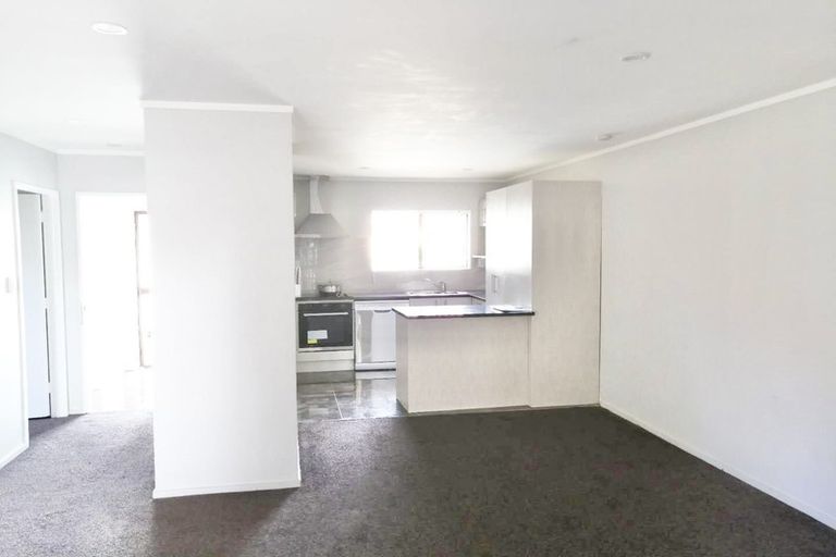 Photo of property in 3/80 Marne Road, Papakura, 2110