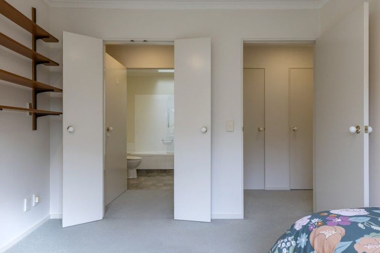 Photo of property in 35 Lakeridge Close, Rangatira Park, Taupo, 3330