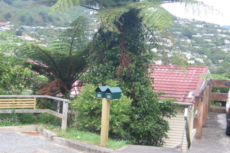 Photo of property in 4 Chancellor Way, Crofton Downs, Wellington, 6035