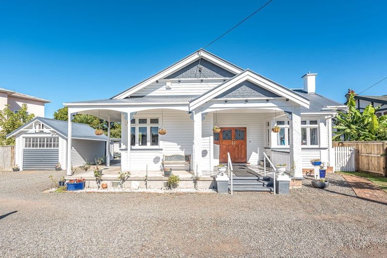 Photo of property in 9 Great North Road, Saint Johns Hill, Whanganui, 4501