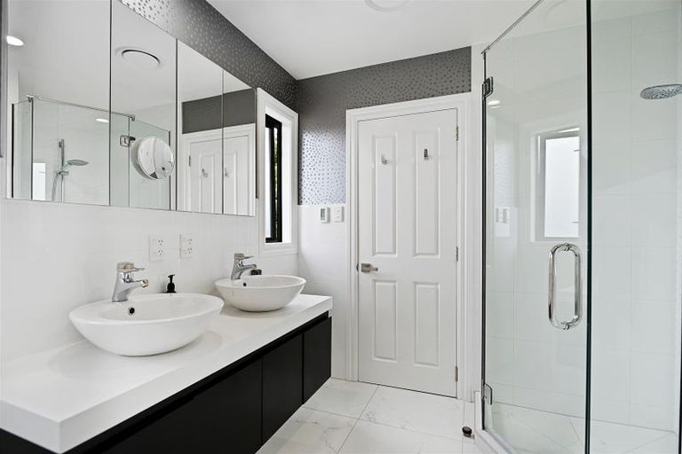 Photo of property in 127 Regent's Park Drive, Casebrook, Christchurch, 8051