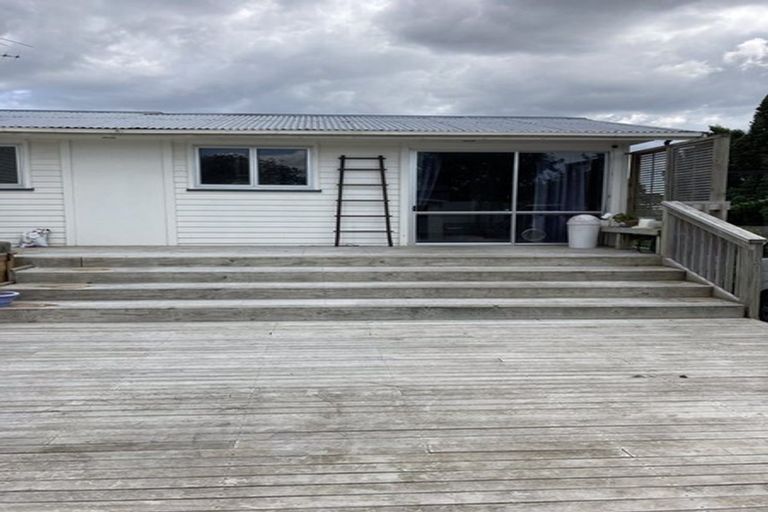 Photo of property in 112 Marne Road, Papakura, 2110