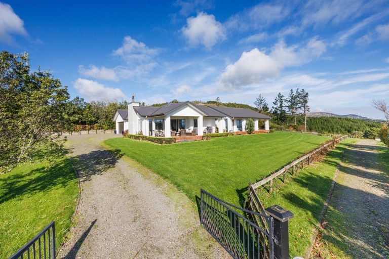 Photo of property in 12 Fleetwood Lane, Turitea, Palmerston North, 4472