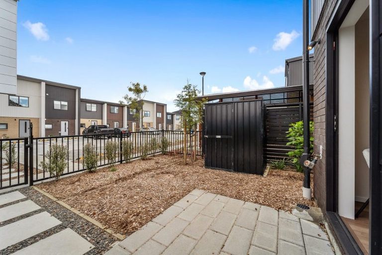 Photo of property in 345 Glengarry Road, Glen Eden, Auckland, 0602