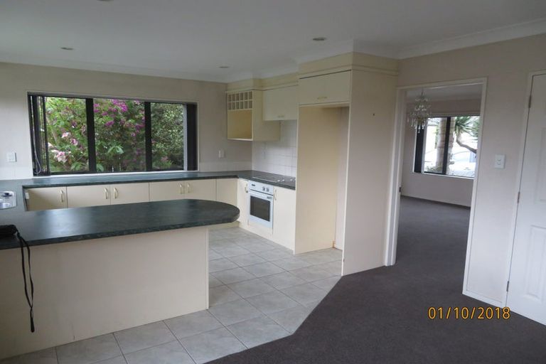 Photo of property in 205 Kilkenny Drive, East Tamaki Heights, Auckland, 2016