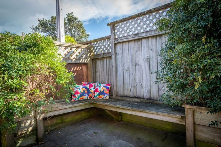 Photo of property in 49u2 Ranui Terrace, Tawa, Wellington, 5028