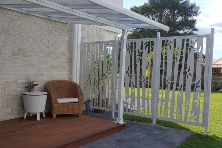 Photo of property in 14 Judd Place, Orewa, 0931